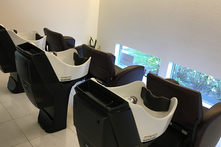 彦根にある美容室lien リアン 彦根にある美容室lien リアン